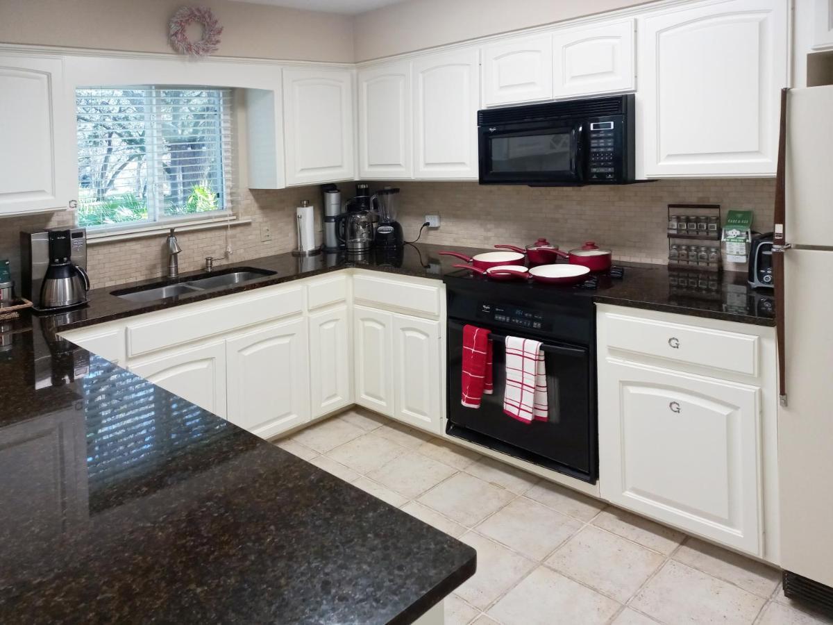 King Bed In Relaxing Oasis, With Free Snack/Wi-Fi/Parking Apartment San Marcos Luaran gambar